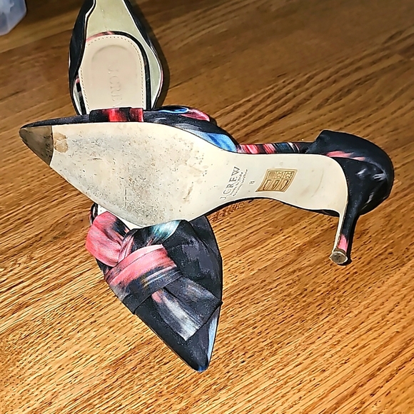 J. Crew Pointy Toe Stiletto Elsie Black Red Multi Side Toe Bow heels Size 8 - Picture 5 of 6